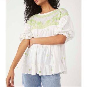 Free People White and Green Puff Sleeve Ruffled Blouse Embroidered Swing Flowy